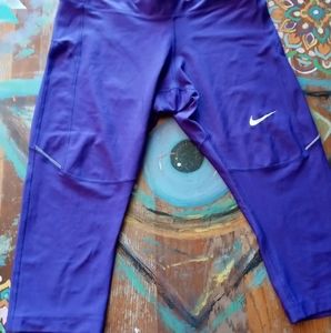 Nike Dri-Fit capri leggings